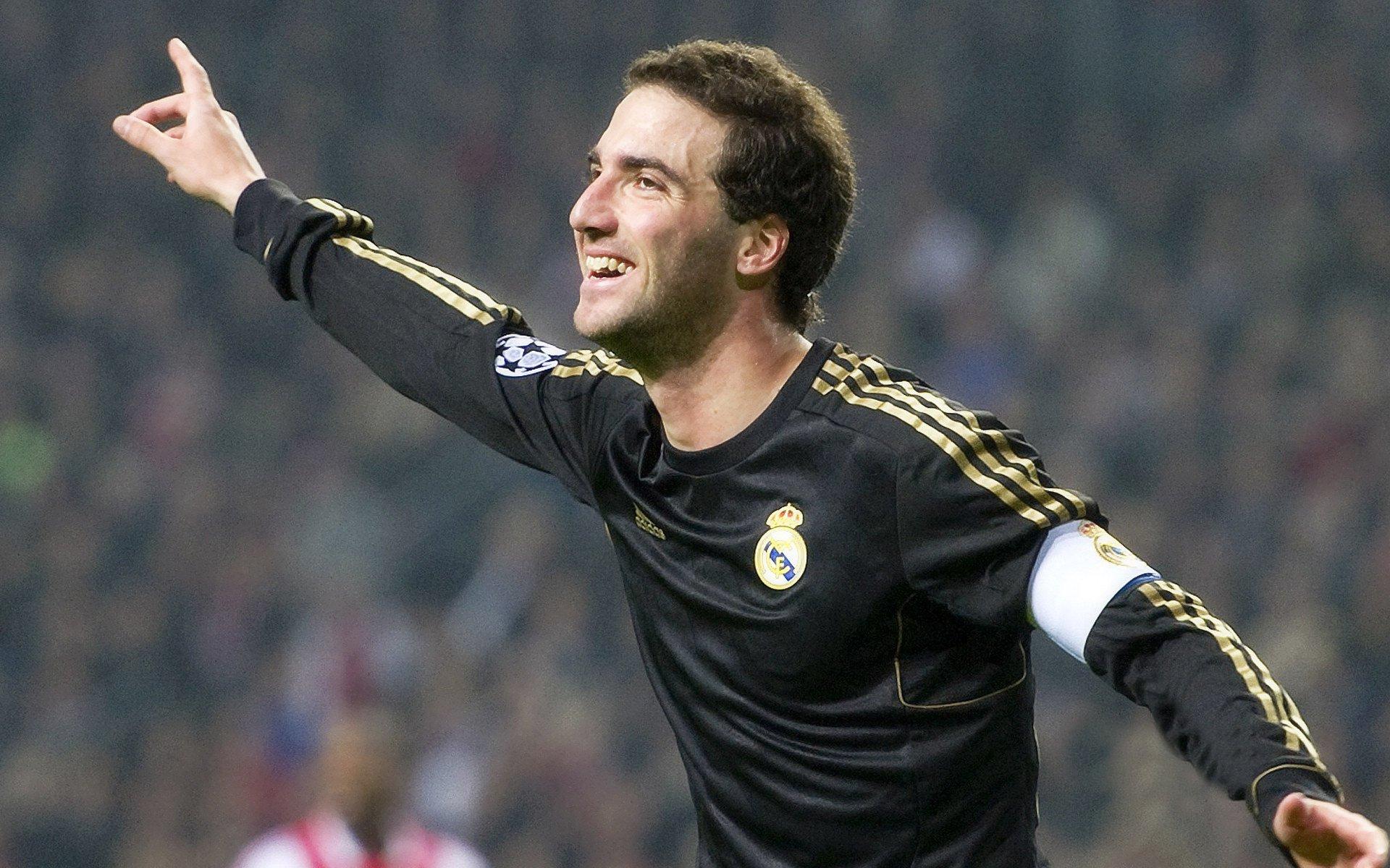 下半场17分！状元热门布泽尔之子狂砍21+13，杜克开季17战豪取16胜